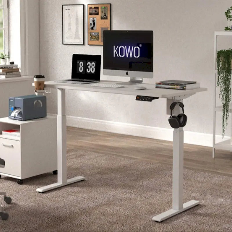 Scrivania elettrica regolabile in altezza con memoria preimpostata per l'home office