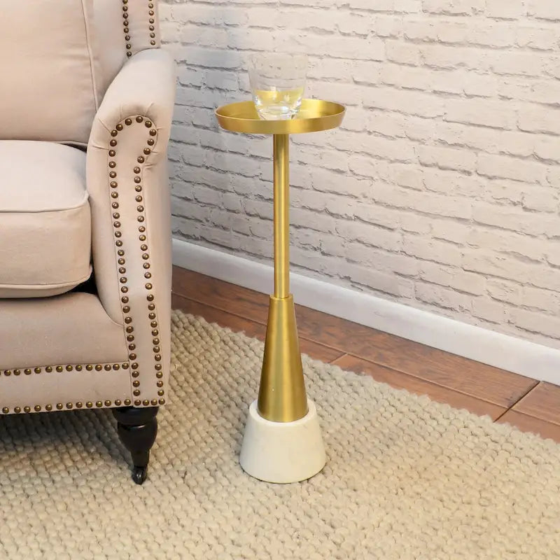 Tavolino rotondo portabevande oro e bianco – Piano in alluminio, base in marmo, 1 persona