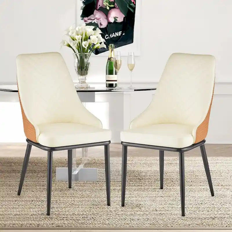 Sedia da pranzo imbottita in similpelle con struttura in metallo e schienale ergonomico