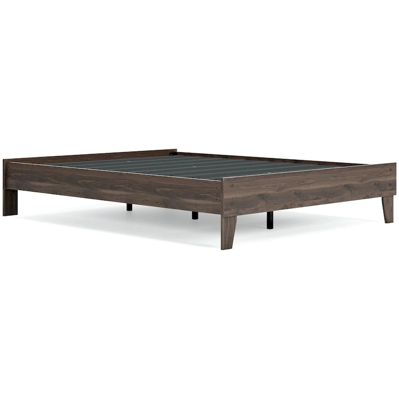 Letto a piattaforma color marrone moka con 2 comodini, piazza e mezza/matrimoniale, per 2 persone